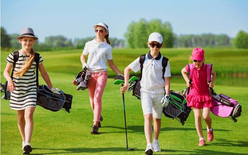 lợi ích chơi golf đối với trẻ em