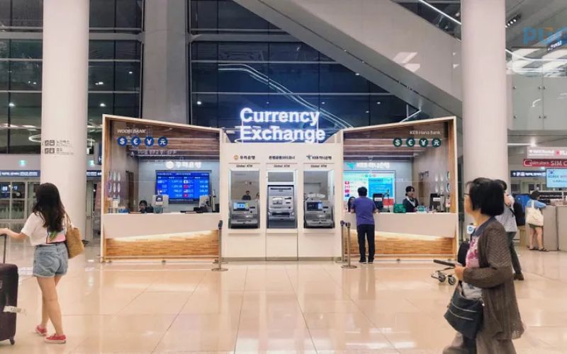 Đổi tại ngân hàng và cửa hàng hợp pháp